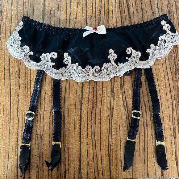 Agent Provocateur Molly Suspender Black Size 2 (AP 2 / UK 8 / US 4 / EU 36) - Picture 1 of 10